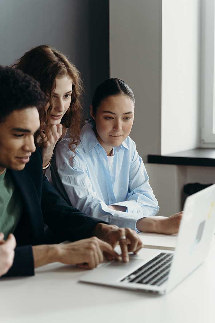 people-working-together